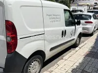 Usado Opel Combo Excellence 105 HP (77 kW) 2016 Branco Monovolume