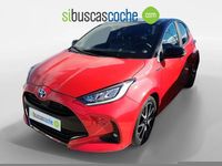 Usado Toyota Yaris Hybrid Style 115 CV (84 kW) 2021 Rojo