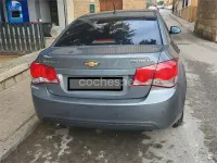 Usado Chevrolet Cruze LS 113 CV (83 kW) 2010 Gris / plata Berlina