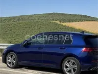 Usado VW Golf VIII R-line 130 CV (95 kW) 2021 Azul Berlina