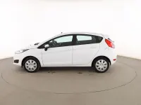 Usado Ford Fiesta Trend 82 CV (60 kW) 2015 Blanco Utilitario