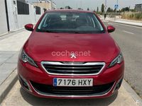Usado Peugeot 308 Allure 130 CV (95 kW) 2014 Granate Berlina