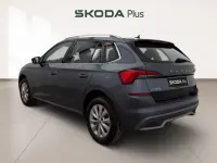 Usado Skoda Kamiq Ambition 95 CV (69 kW) 2021 Gris SUV
