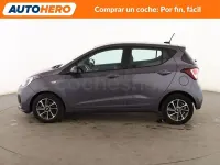 Usado Hyundai i10 66 CV (48 kW) 2017 Gris / plata Utilitario