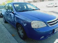 Usado Chevrolet Nubira SX 109 CV (80 kW) 2005 Azul Berlina