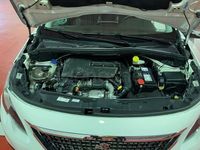 Usado Peugeot 2008 Style 100 CV (73 kW) 2017 Blanco SUV