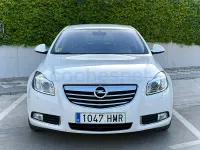 Usado Opel Insignia Selective 130 CV (95 kW) 2012 Blanco Berlina