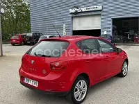 Usado Seat Ibiza 90 CV (66 kW) 2010 Rojo Berlina