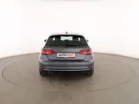 Usado Audi A3 Sportback Design 115 CV (84 kW) 2018 Gris Utilitario