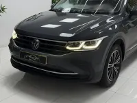 Usado VW Tiguan Life 150 CV (110 kW) 2024 Gris SUV