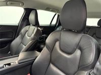 Usado Volvo V60 Momentum 150 CV (110 kW) 2020 Negro Familiar