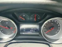 Usado Opel Insignia Selective 136 CV (100 kW) 2017 Blanco Berlina