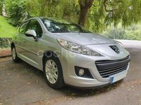Usado Peugeot 207 Active 92 CV (67 kW) 2012 Gris / plata Berlina