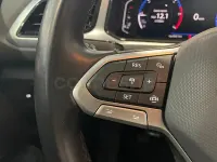 Usado VW T-Roc Life 116 CV (85 kW) 2023 Gris / plata SUV
