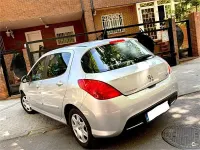 Usado Peugeot 308 Active 115 CV (84 kW) 2012 Gris / plata Berlina