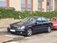 Usado Mercedes E320 Elegance 204 CV (150 kW) 2002 Azul Berlina