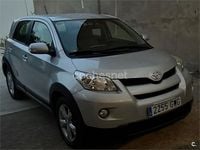 Usado Toyota Urban Cruiser Active 90 CV (66 kW) 2010 Gris / plata Utilitario