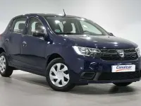 Usado Dacia Sandero Essentiel 75 CV (55 kW) 2019 Azul Utilitario