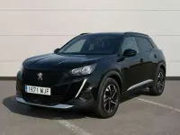 Usado Peugeot e-2008 Allure 100 kW (136 CV) 2023 Negro SUV