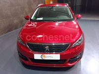 Usado Peugeot 308 Style 100 CV (73 kW) 2018 Rojo Familiar