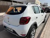 Usado Dacia Sandero Stepway 90 CV (66 kW) 2017 Blanco Berlina