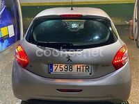 Usado Peugeot 208 Active 82 CV (60 kW) 2013 Beige Utilitario