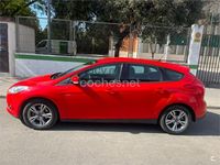 Usado Ford Focus Trend 125 CV (91 kW) 2013 Rojo Berlina
