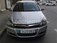 Usado Opel Astra Cosmo 100 CV (73 kW) 2005 Gris / plata Berlina