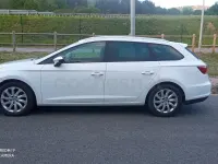 Usado Seat Leon Reference 110 CV (80 kW) 2014 Blanco Familiar