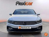 Usado VW Passat R-line 150 CV (110 kW) 2021 Blanco Berlina