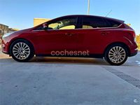 Usado Ford Focus Titanium 115 CV (84 kW) 2013 Rojo Berlina