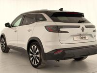 Usado Renault Austral Techno 200 CV (147 kW) 2025 Blanco nacarado techo negro SUV