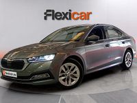 Usado Skoda Octavia Selection 150 CV (110 kW) 2024 Gris Berlina