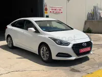 Usado Hyundai i40 135 CV (99 kW) 2017 Blanco Berlina
