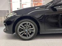 Usado BMW 118 136 CV (100 kW) 2022 Negro Utilitario