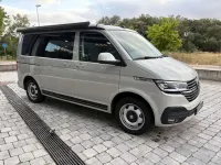Usado VW California Beach 150 CV (110 kW) 2024 Gris Van