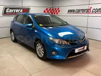 Usado Toyota Auris Live 90 CV (66 kW) 2013 Azul Berlina