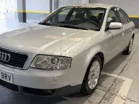 Usado Audi A6 170 CV (125 kW) 2002 Gris / plata Berlina