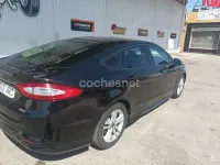 Usado Ford Mondeo Trend 120 HP (88 kW) 2016 Preto Sedan