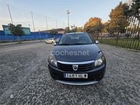 Usado Dacia Sandero Stepway 90 HP (66 kW) 2012 Cinzento Sedan