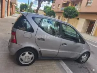 Usado Mercedes A170 Elegance 90 CV (66 kW) 2000 Gris / plata Monovolumen