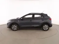 Usado Kia Stonic 84 CV (61 kW) 2022 Gris SUV