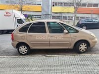 Usado Citroën Xsara Picasso 90 CV (66 kW) 2003 Beige Monovolumen