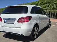 Usado Mercedes B200 136 CV (100 kW) 2018 Blanco Utilitario