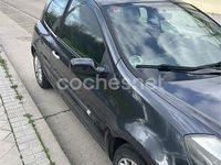 Usado Renault Clio II Dynamique 85 CV (62 kW) 2006 Negro Berlina