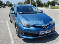 Usado Toyota Auris Advance 112 CV (82 kW) 2016 Azul Familiar
