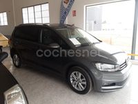Usado VW Touran Advance 150 CV (110 kW) 2021 Gris / plata Monovolumen