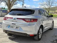 Usado Renault Mégane Zen 110 CV (80 kW) 2016 Gris / plata Berlina