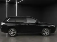 Usado Mitsubishi Outlander P-HEV 203 CV (149 kW) 2014 Negro Pickup/Camioneta
