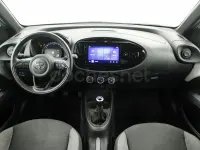 Usado Toyota Aygo X Play 72 CV (52 kW) 2025 Blanco SUV